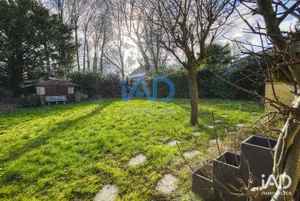 House in VILLECRESNES (94440)