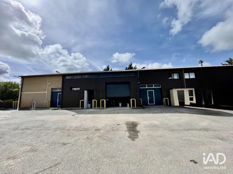 Local commercial 110 m² · à Itteville · 110 m² · 1 470 €/mois