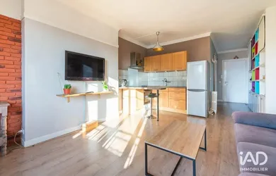 Apartment in COLOMBES (92700)