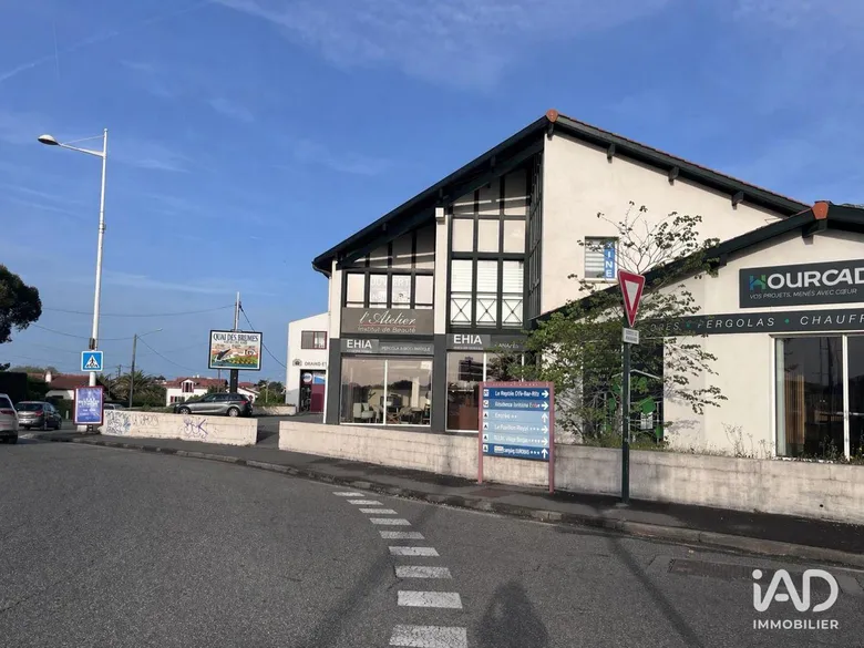 Local commercial 52 m² · à Bidart · 52 m² · 89 500 €