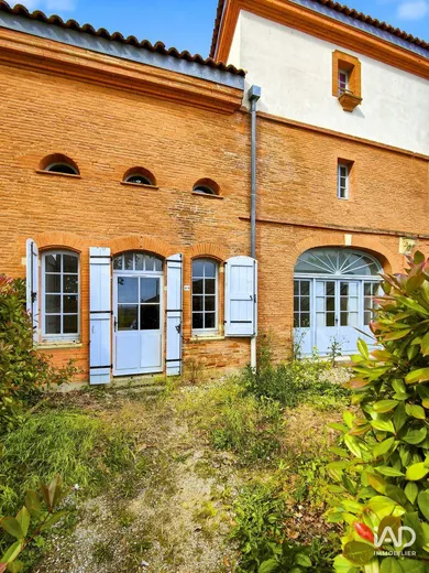Apartment in VILLENEUVE-LÈS-BOULOC (31620)