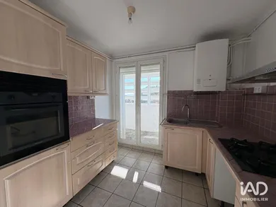 Apartment in SAINT-RAPHAËL (83700)