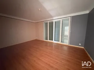 Apartment in SAINT-RAPHAËL (83700)