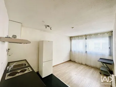 Appartement à BORDEAUX (33800)