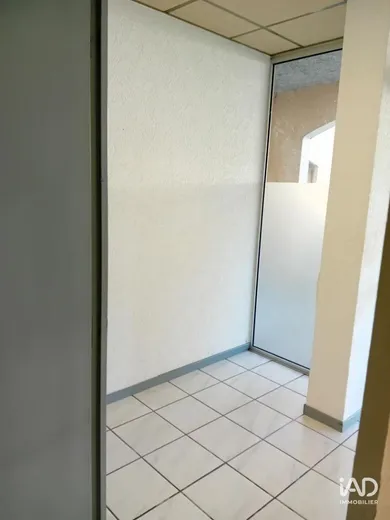 Commercial in PAU (64000)