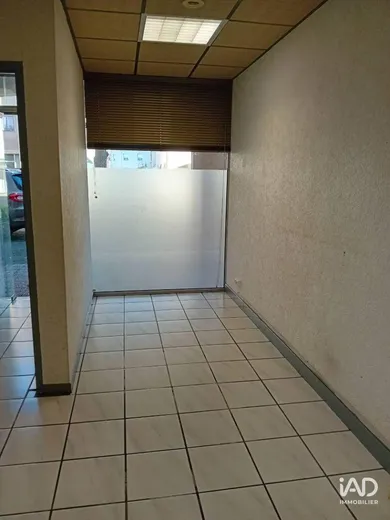 Commercial in PAU (64000)