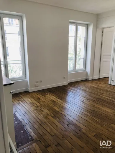 Apartment in PARIS (75018)