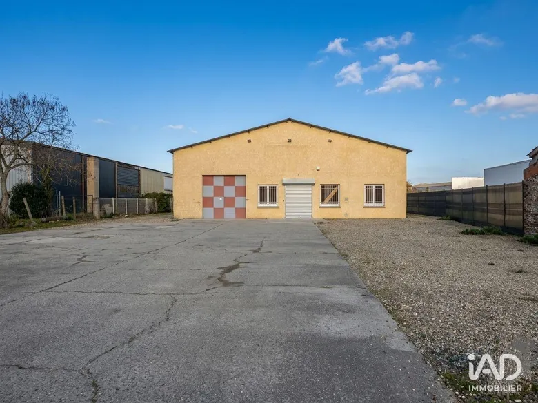 Hangar à AUCAMVILLE (31140) · 500 m² · 3 700 €/mois
