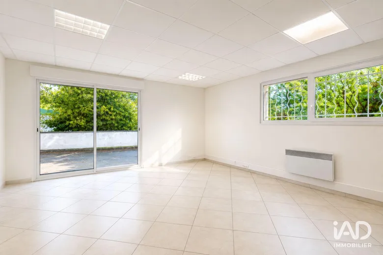 Local commercial 83 m² · à Blagnac · 83 m² · 1 370 €/mois