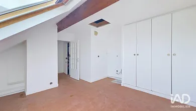 Apartment in CHARENTON-LE-PONT (94220)