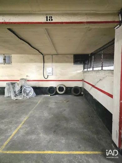 Parking à PARIS (75007)