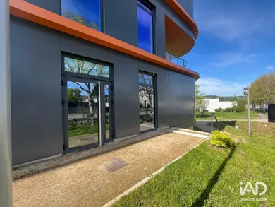 Boutique/Local commercial à SAINT-PRIEST-EN-JAREZ (42270)