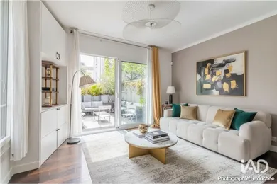 Appartement à LA GARENNE-COLOMBES (92250)