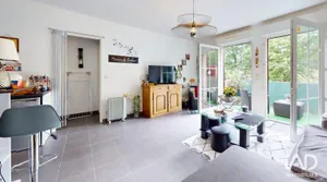 Apartment in ARÈS (33740)