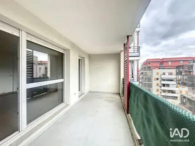 Apartment in MARSEILLE (13015)