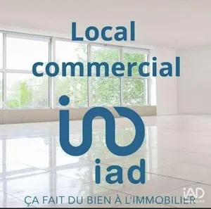 Boutique/Local commercial à CHANTILLY (60500)