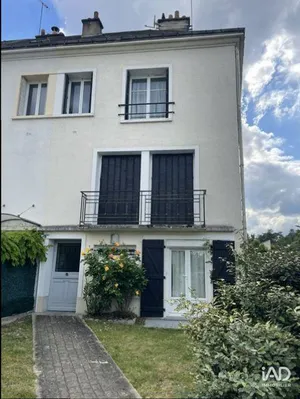 Immeuble à SAINT-CYR-SUR-LOIRE (37540)
