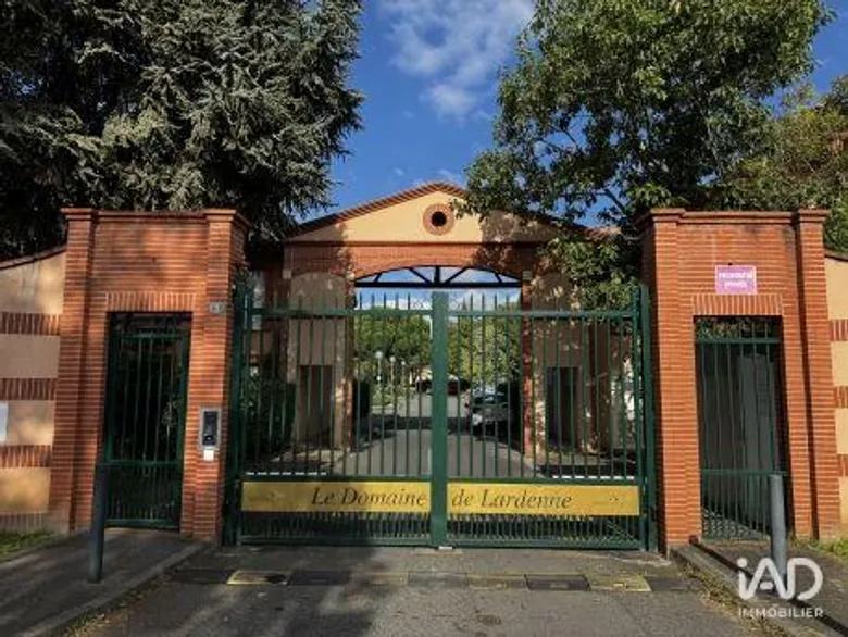 Parking 12 m² · à Toulouse · 12 m² · 80 €/mois
