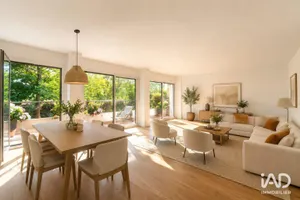 Apartment in SÈVRES (92310)