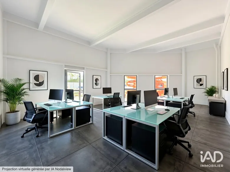 Local commercial 26 m² · à Saint-Pierre-du-Perray · 26 m² · 490 €/mois