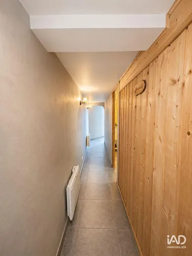 Commercial walls in HAM-SOUS-VARSBERG (57880)