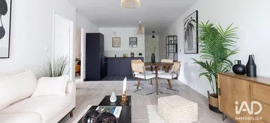 Appartement à SAINT-BARTHÉLEMY-D'ANJOU (49124)