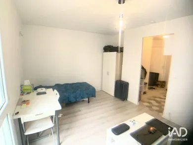 Apartment in COURBEVOIE (92400)