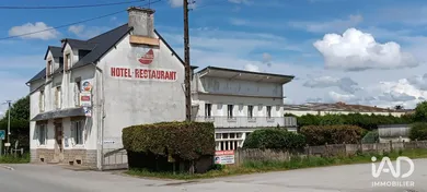 Hôtel-restaurant à LA CHAPELLE-CARO (56460)