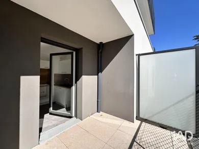 Apartment in LONGJUMEAU (91160)