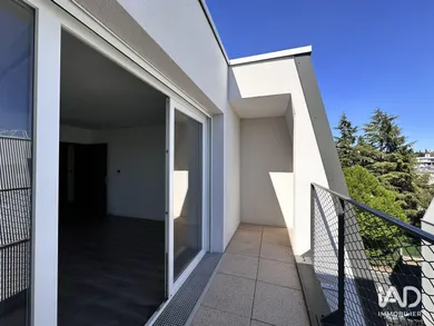 Apartment in LONGJUMEAU (91160)
