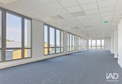 Office in PACÉ (35740)
