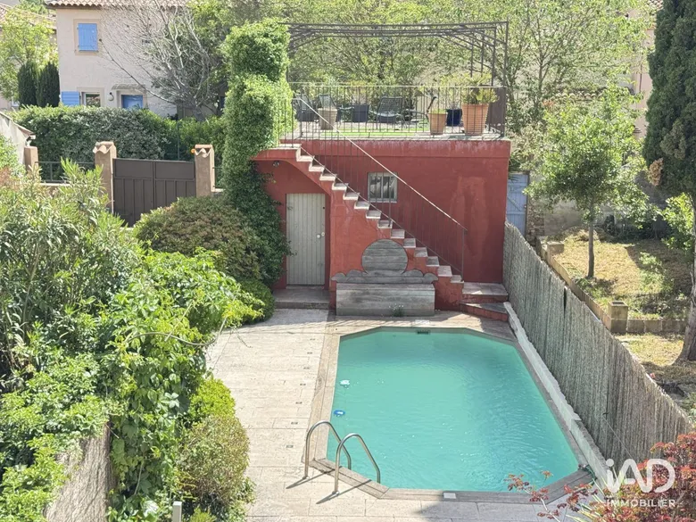 Maison 5 pièces 130 m² · à Trets · 130 m² · 448 000 €