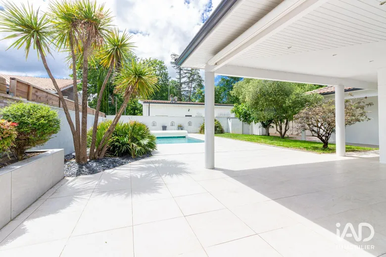 Maison 6 pièces 193 m² · à Pessac · 193 m² · 649 000 €