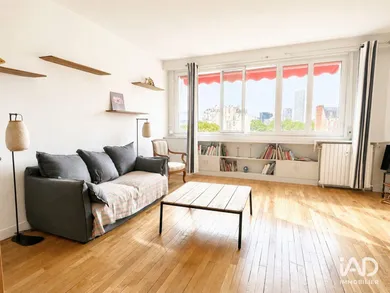 Apartment in NEUILLY-SUR-SEINE (92200)