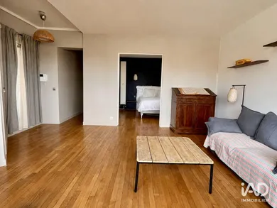 Apartment in NEUILLY-SUR-SEINE (92200)
