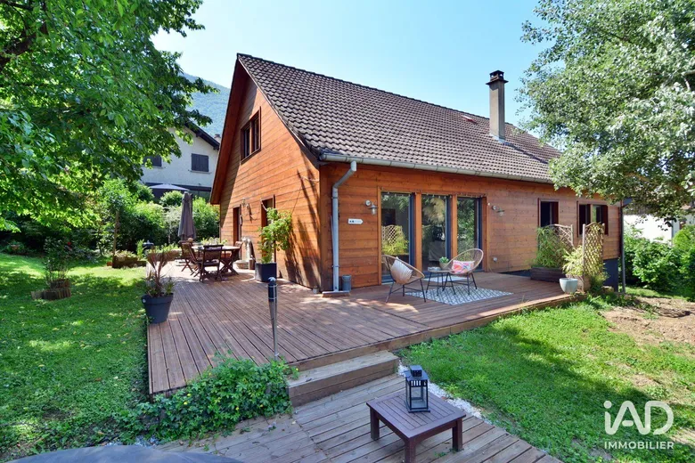 Maison 5 pièces 180 m² · à Saint-Pierre-de-Mésage · 180 m² · 460 000 €