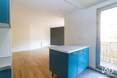 Apartment in CHARENTON-LE-PONT (94220)