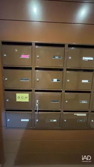 Office in PARIS (75002)