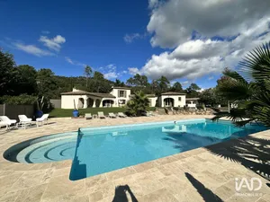 Maison à LE MUY (83490)