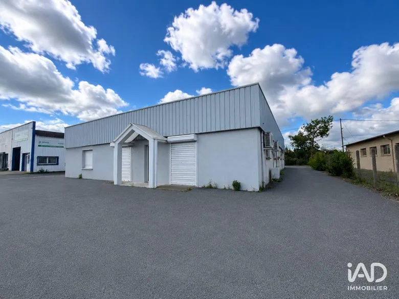 Local commercial 453 m² · à Graulhet · 453 m² · 230 000 €