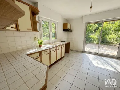 Maison à BESSINES (79000)