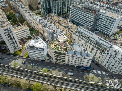 Appartement à PARIS (75015)