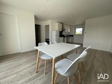 Appartement à LE POIRÉ-SUR-VIE (85170)