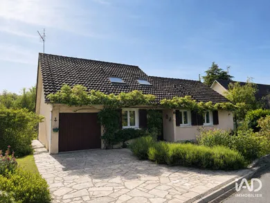 Maison à VILLECRESNES (94440)