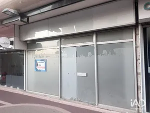 Commercial in ÉLANCOURT (78990)