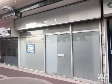 Commercial in ÉLANCOURT (78990)