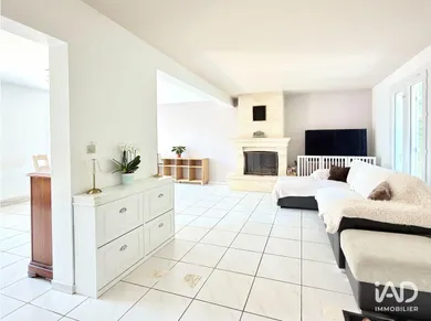 House in CHAMPS-SUR-MARNE (77420)