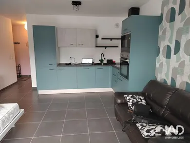 Studio à ROISSY-EN-BRIE (77680)