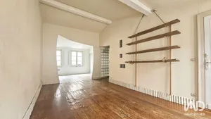 Apartment in BORDEAUX (33000)