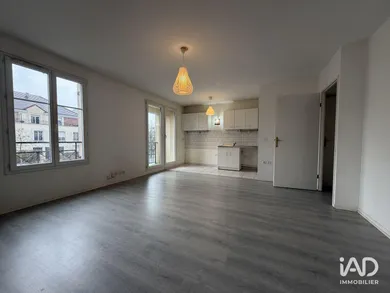Appartement à MAGNY-LE-HONGRE (77700)